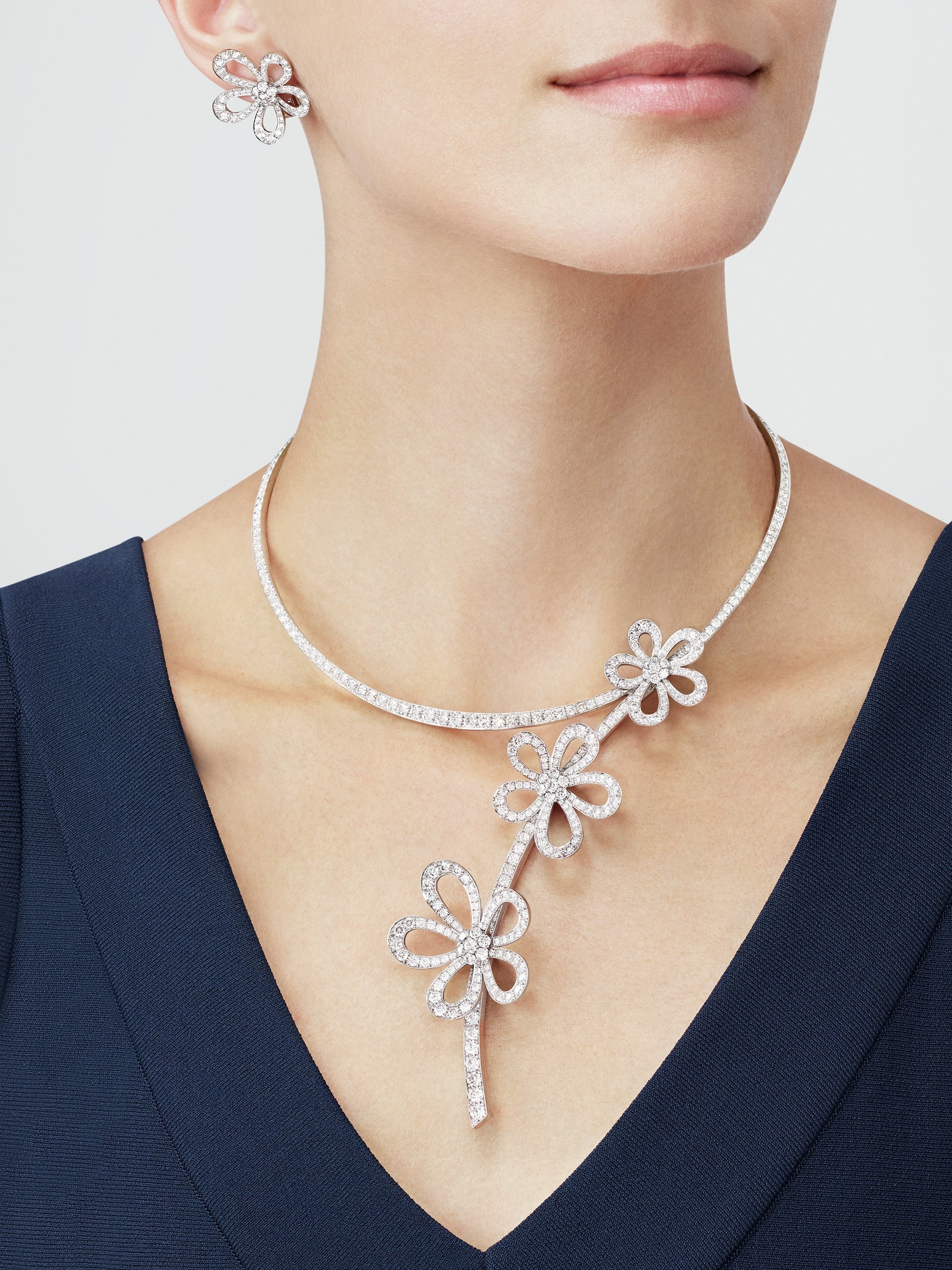 18K Flowerlace Earrings