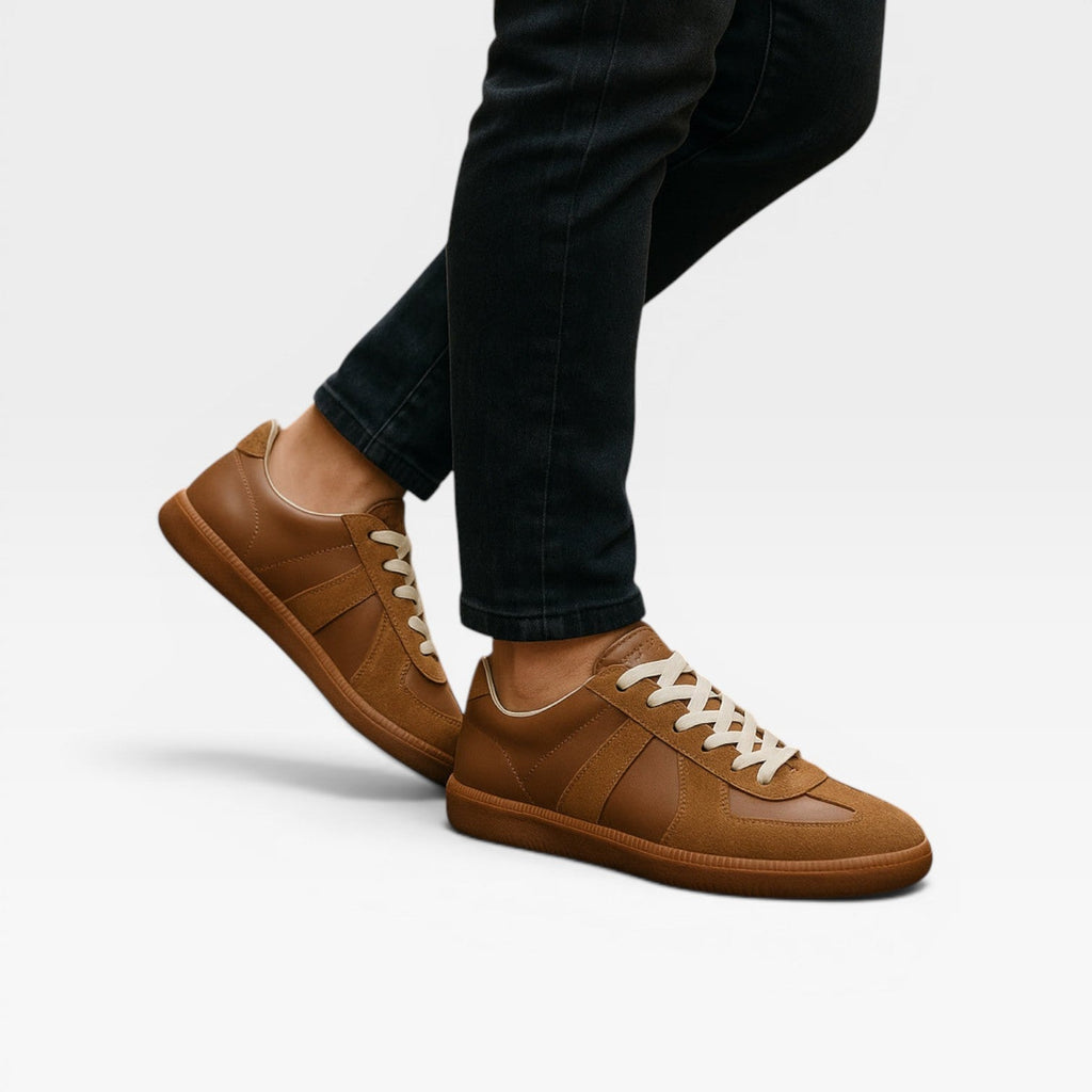 Men’s Casual Trainers – Retro Style Lace-Up Shoes