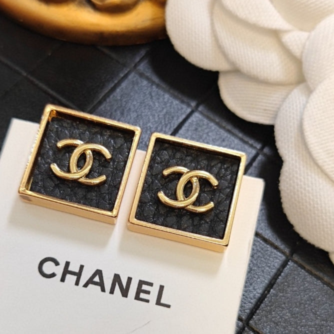 18K CC Black Square Earrings